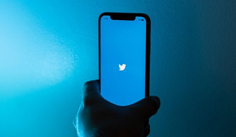 Twitter Blue With Verification is Now Available on iOS Devices